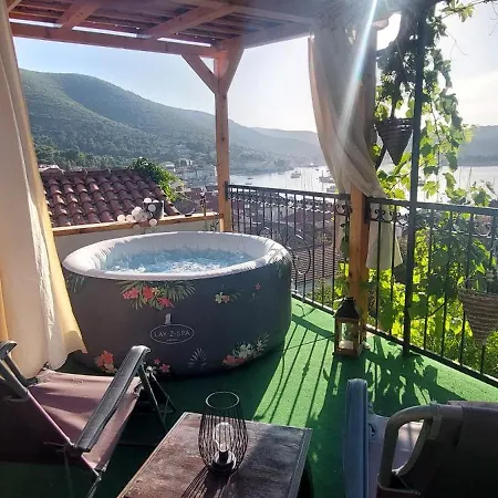 아파트 Panoramic View With Jacuzzi