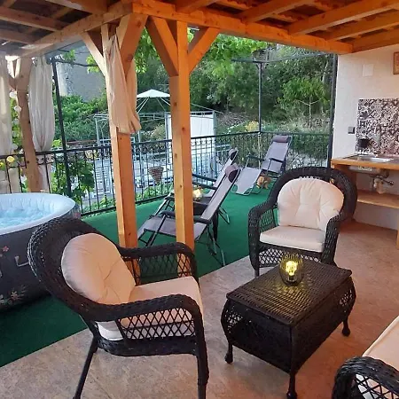 Panoramic View With Jacuzzi * 维斯