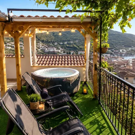 Apartment Panoramic View With Jacuzzi *