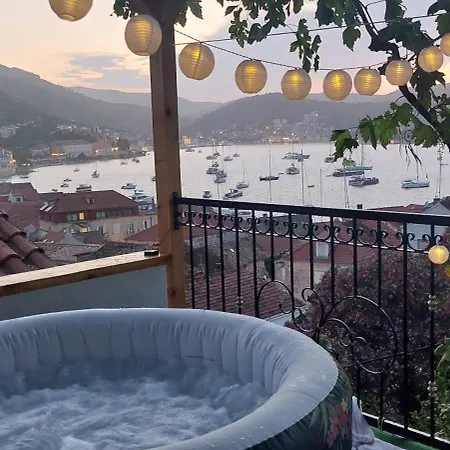 Panoramic View With Jacuzzi Daire Vis